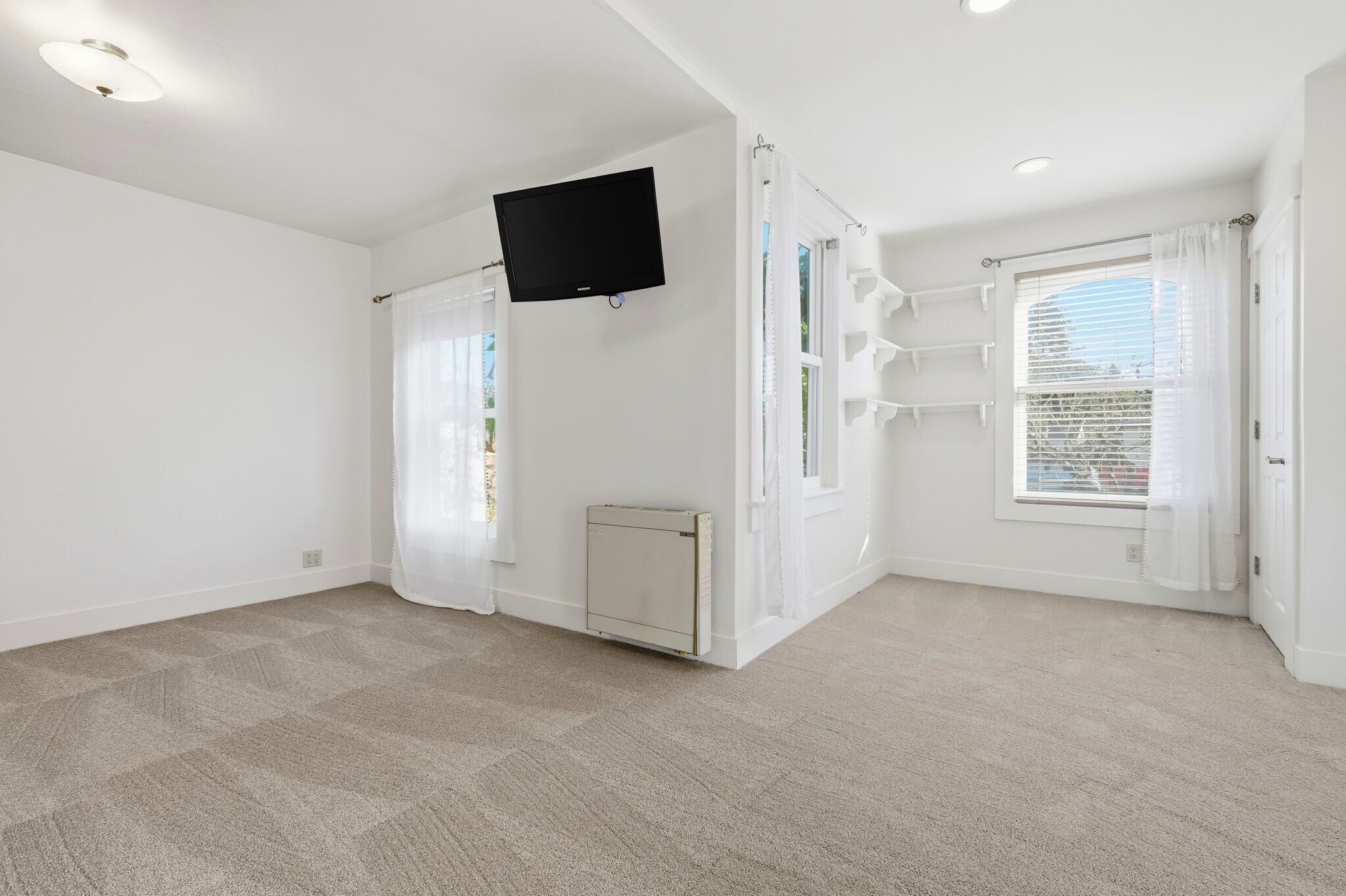 Building Photo - 603 Poplar Ave