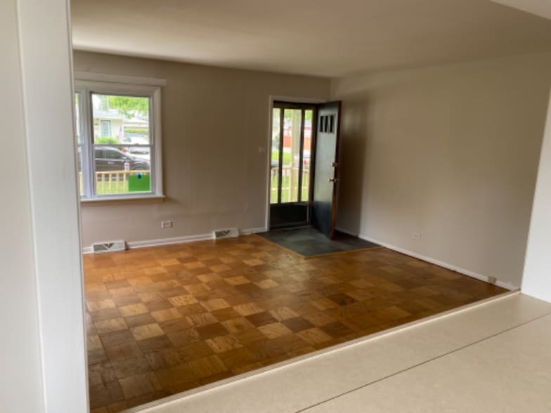 Building Photo - 3802 Eagle Ln