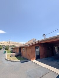 Building Photo - 6412-6416-6424 S 6th St.