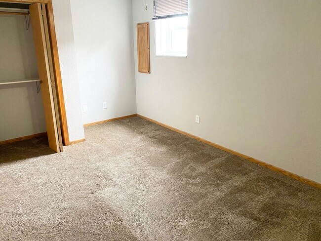 Building Photo - 1933-35 Northwestern Ave