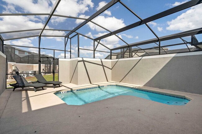 Building Photo - 4291 Paragraph Dr