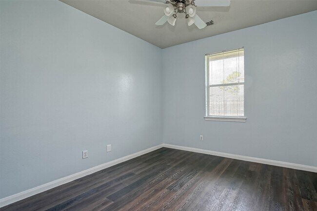 Building Photo - 6427 Stone Landing Ln