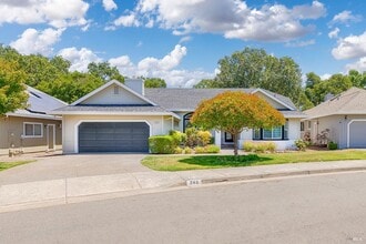 Building Photo - Welcome to your dream home in Oakmont, a v...