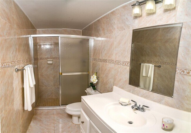 Building Photo - 9611 SW 77th Ave