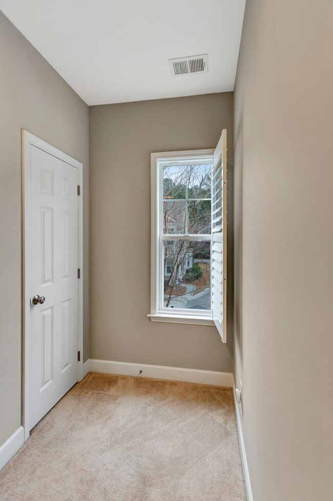 Building Photo - Immaculate Townhome in Dunes West