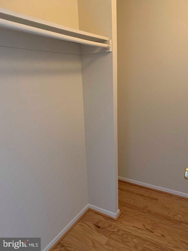 Building Photo - 4500 S Four Mile Run Dr