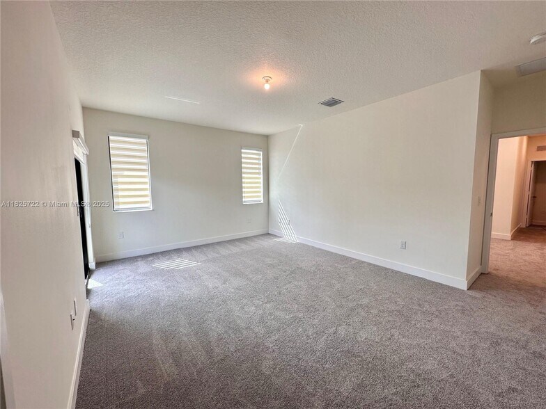 Building Photo - 8317 NW 45th St