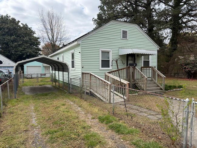 Building Photo - HIGHLAND BILTMORE - Two Bedroom Home