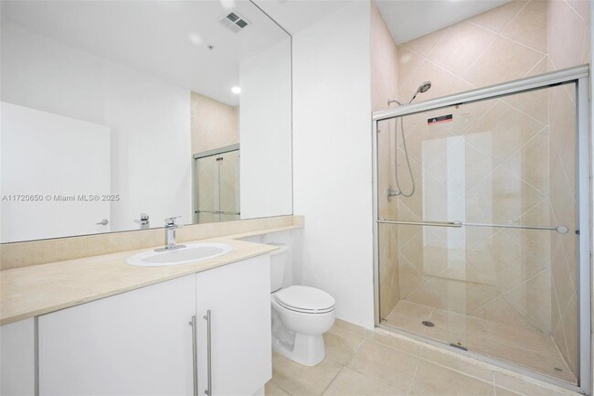 Building Photo - 325 S Biscayne Blvd
