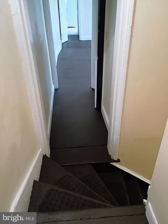 Building Photo - 309 E Main St