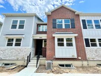 Building Photo - Sleek & Modern Townhome at Willow Point!