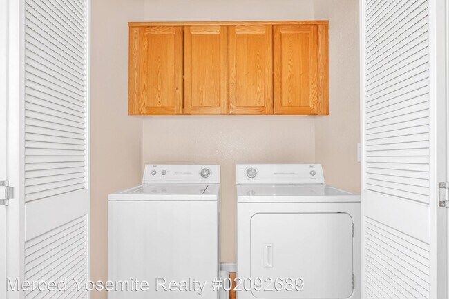 Building Photo - 4 br, 3 bath House - 490 Barclay Way