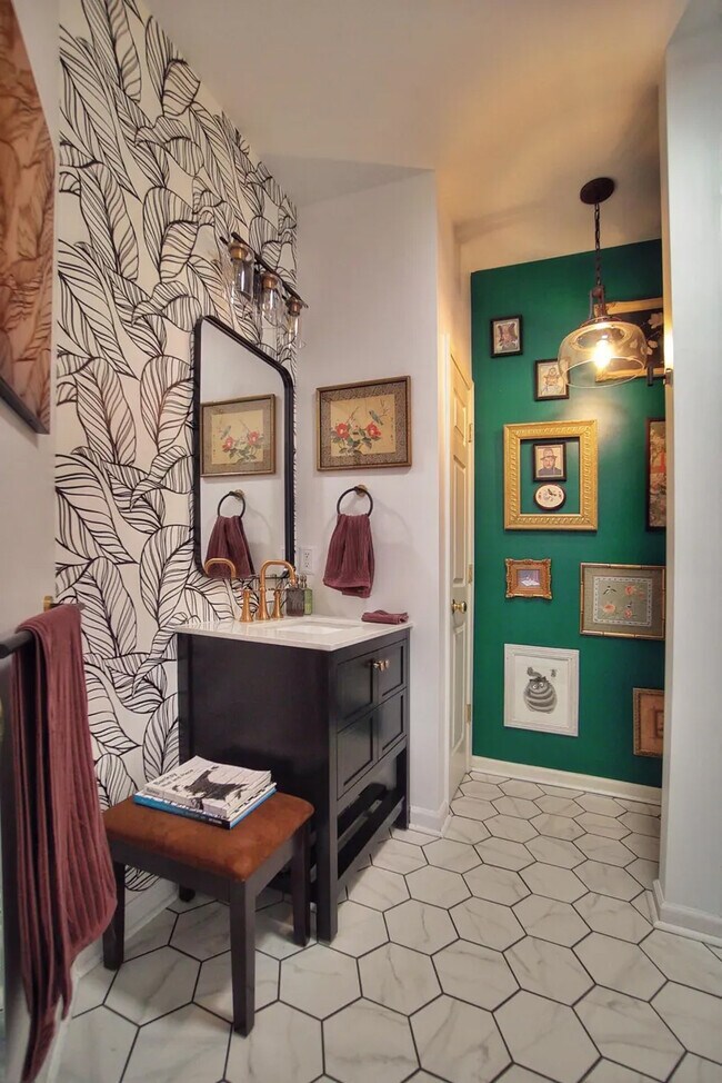 Building Photo - 43 Timbira Dr