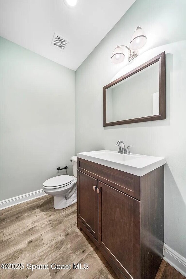 Building Photo - 2552 N Hwy A1A