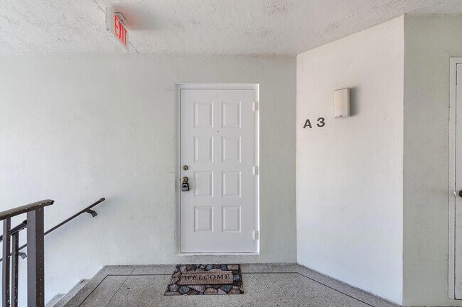 Building Photo - 3612 Alder Dr