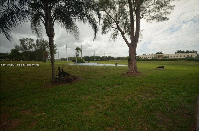 Building Photo - 7440 Miami Lakes Dr
