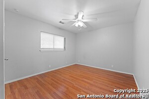 Building Photo - 122 Rimdale