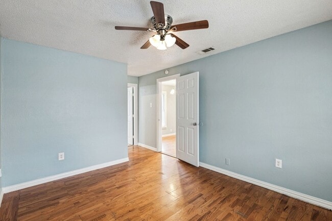 Building Photo - 10710 Joaquin Dr