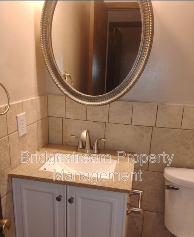 Building Photo - 48 Candlewood Ct