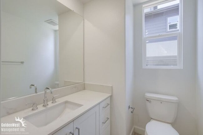 Building Photo - Brand New Build 3Bdm 2.5Ba Home in the Hil...