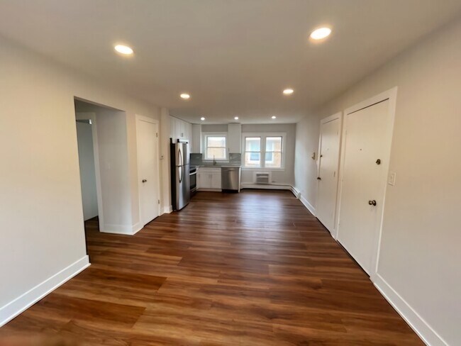 Building Photo - 8228 W Walsh Ln