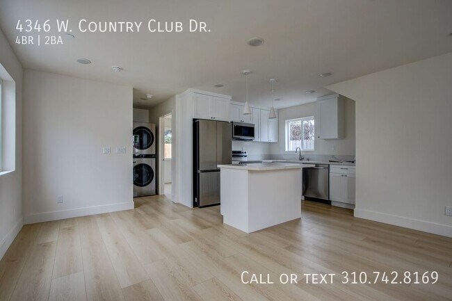 Building Photo - 4346 Country Club Dr