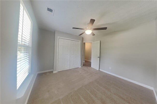 Building Photo - 1250 Summit Point Ln