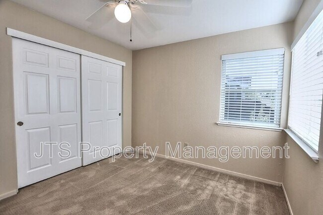 Building Photo - 8847 Mossburn Way