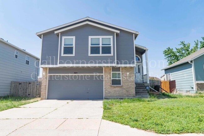 Building Photo - 743 Descendant Dr