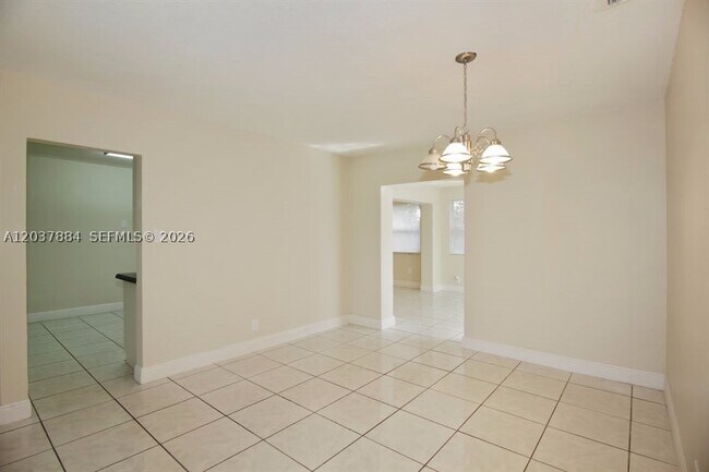 Building Photo - 781 SW 64th Terrace