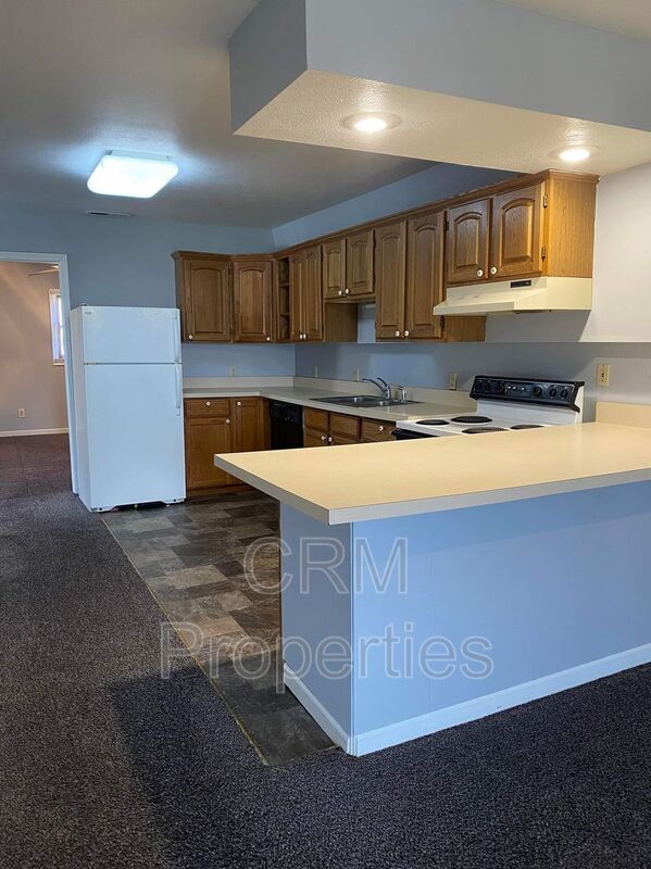 Building Photo - 522 Naphew Ln