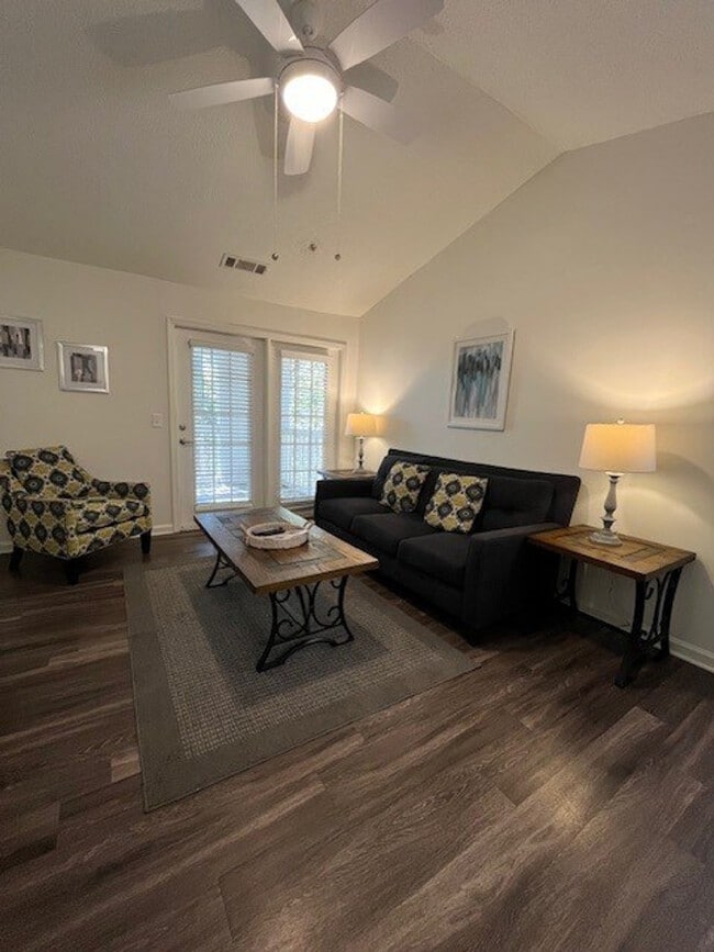 Primary Photo - 2555 Old Milton Pkwy