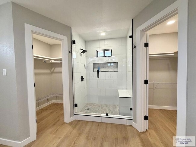 Building Photo - 35059 Anaqua Dr