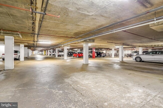 Building Photo - 560 N Street SW Unit UNIT N409