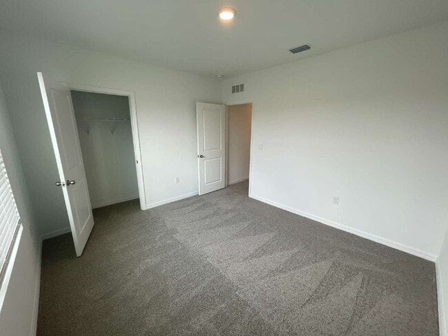Building Photo - 10438 Quail Grv Wy