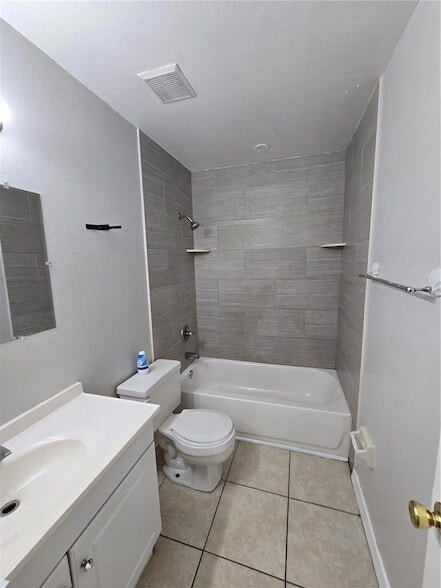 Building Photo - 5667 Struthers Ct