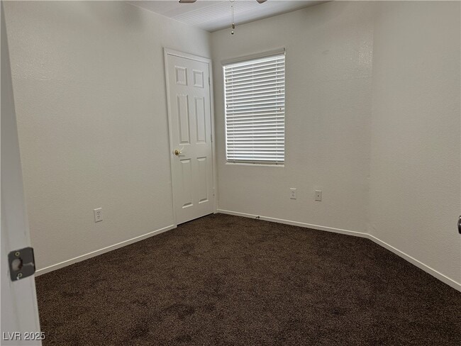 Building Photo - 10651 Lunar Crest Ave
