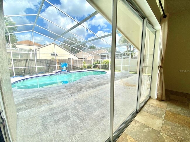 Building Photo - 9420 Bluebird Dr