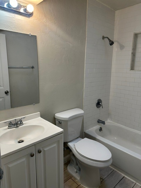 Building Photo - 2111 E Sunland Vista