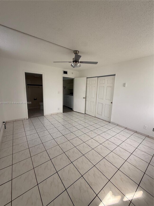 Building Photo - 12219 SW 14th Ln