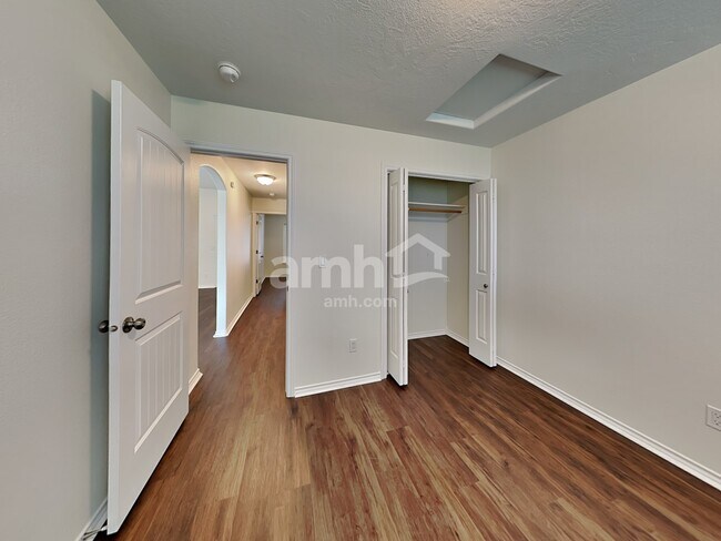 Building Photo - 5318 Worth Way