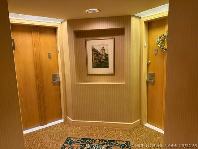 Building Photo - 20185 E Country Club Dr