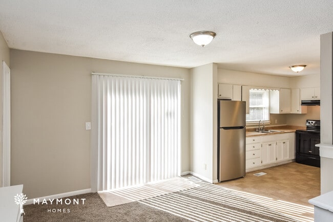 Building Photo - 4015 Glendale Ln NW