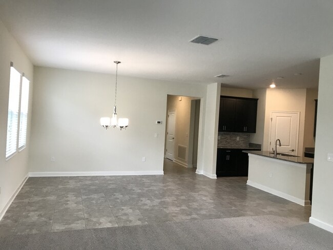 Building Photo - Newer 4/3 Single Story Home Lake Nona/Moss...