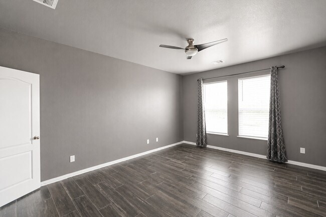 Building Photo - 2507 Galley Ridge Dr
