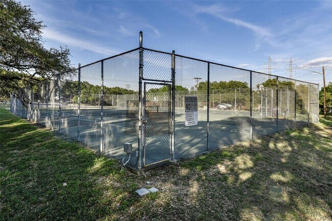Building Photo - 14808 Foy Dr