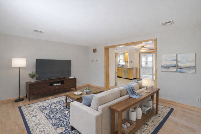 Building Photo - Refined Ranch Living in a Private Natural Setting