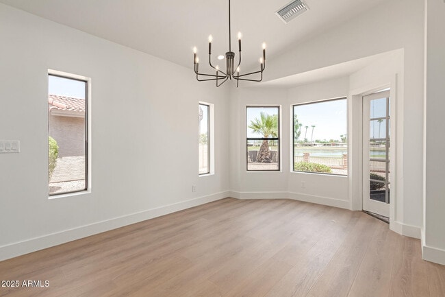Building Photo - 8883 E Fairway Blvd