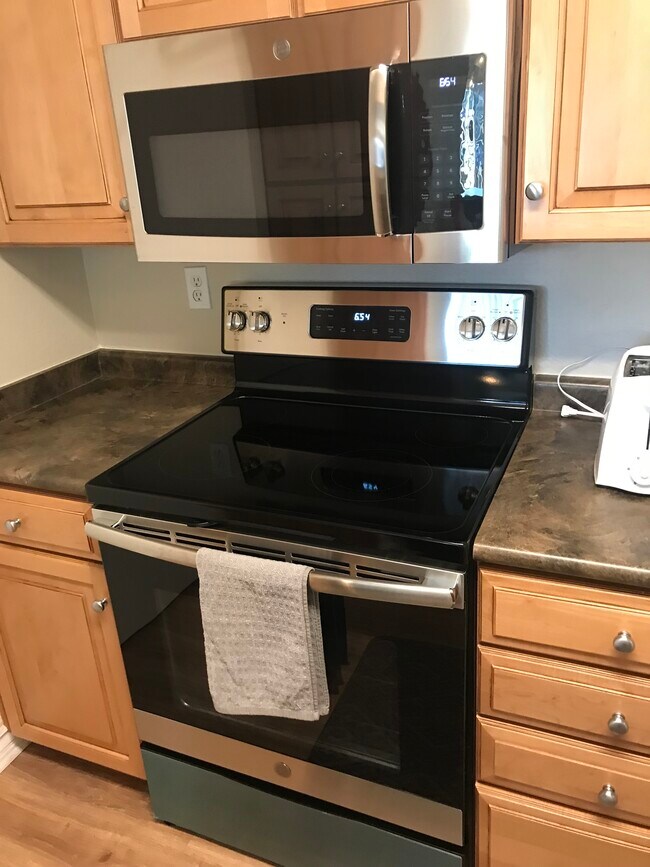 Building Photo - 2300 E Silverado Ranch Blvd