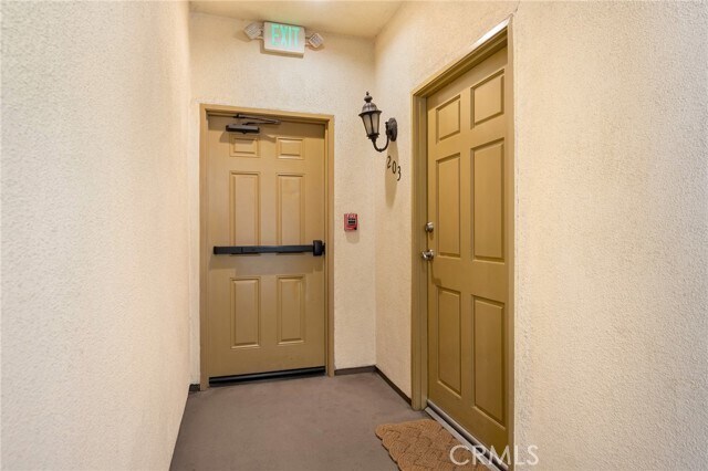 Building Photo - 540 E Angeleno Ave